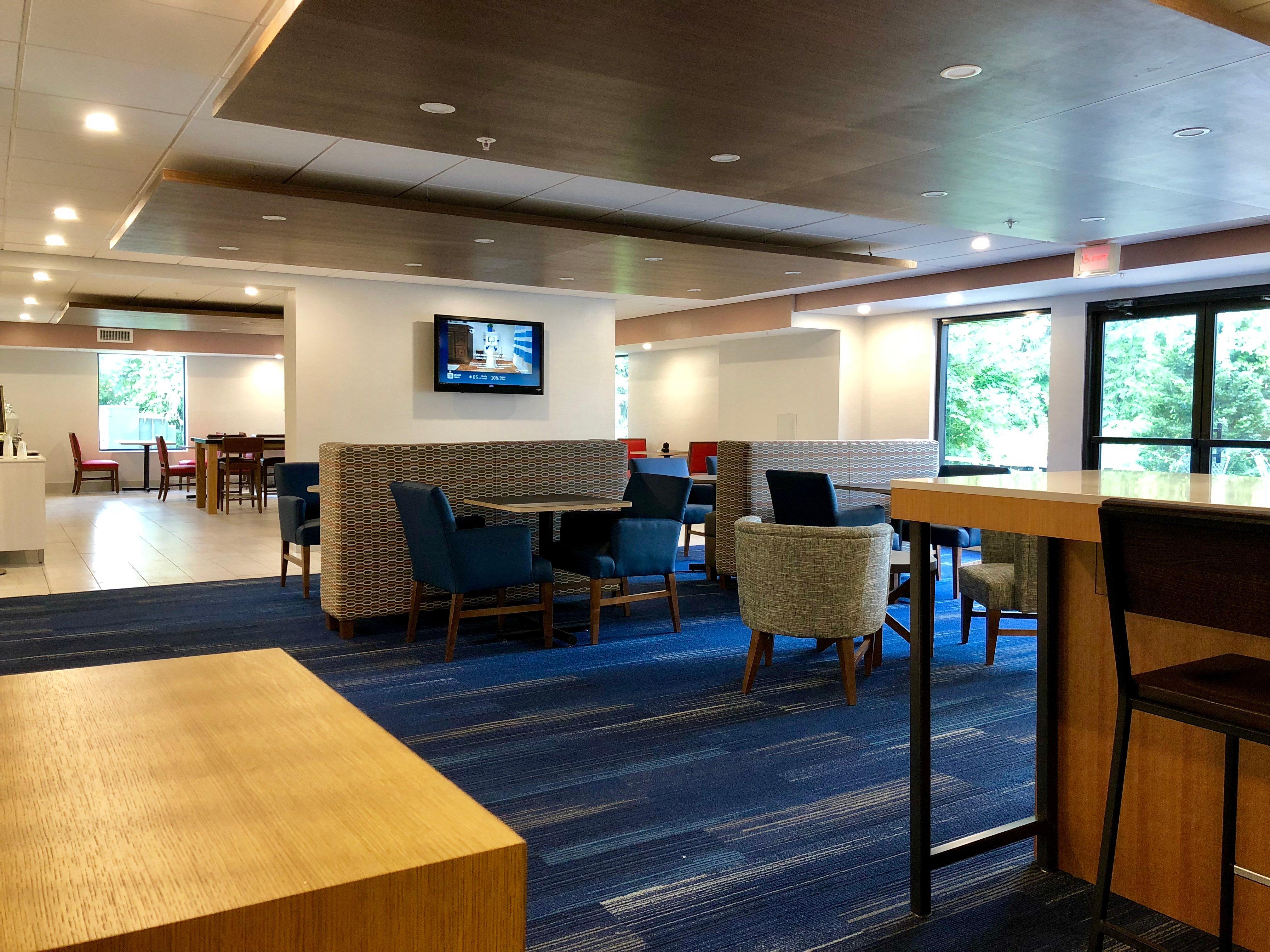 Holiday Inn Express Great Barrington By Ihg Exterior photo